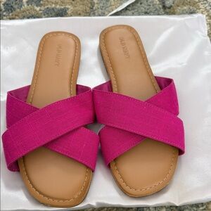 Old Navy Women's Fuchsia Slide Sandals